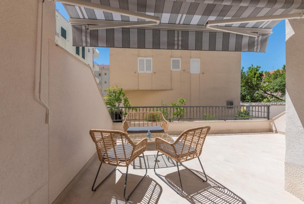 Apartments By The Sea Makarska - 19134 Ngoại thất bức ảnh