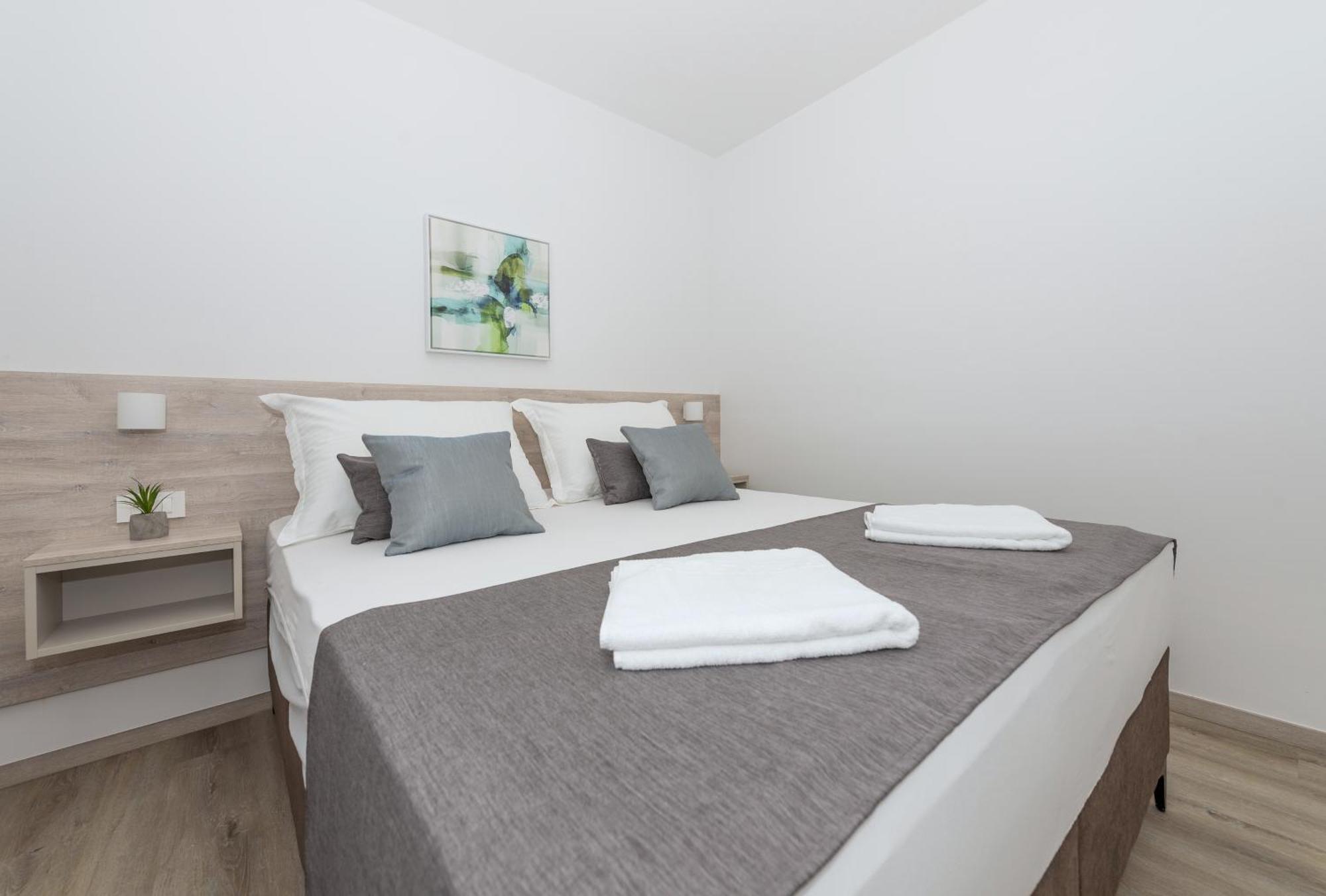 Apartments By The Sea Makarska - 19134 Phòng bức ảnh