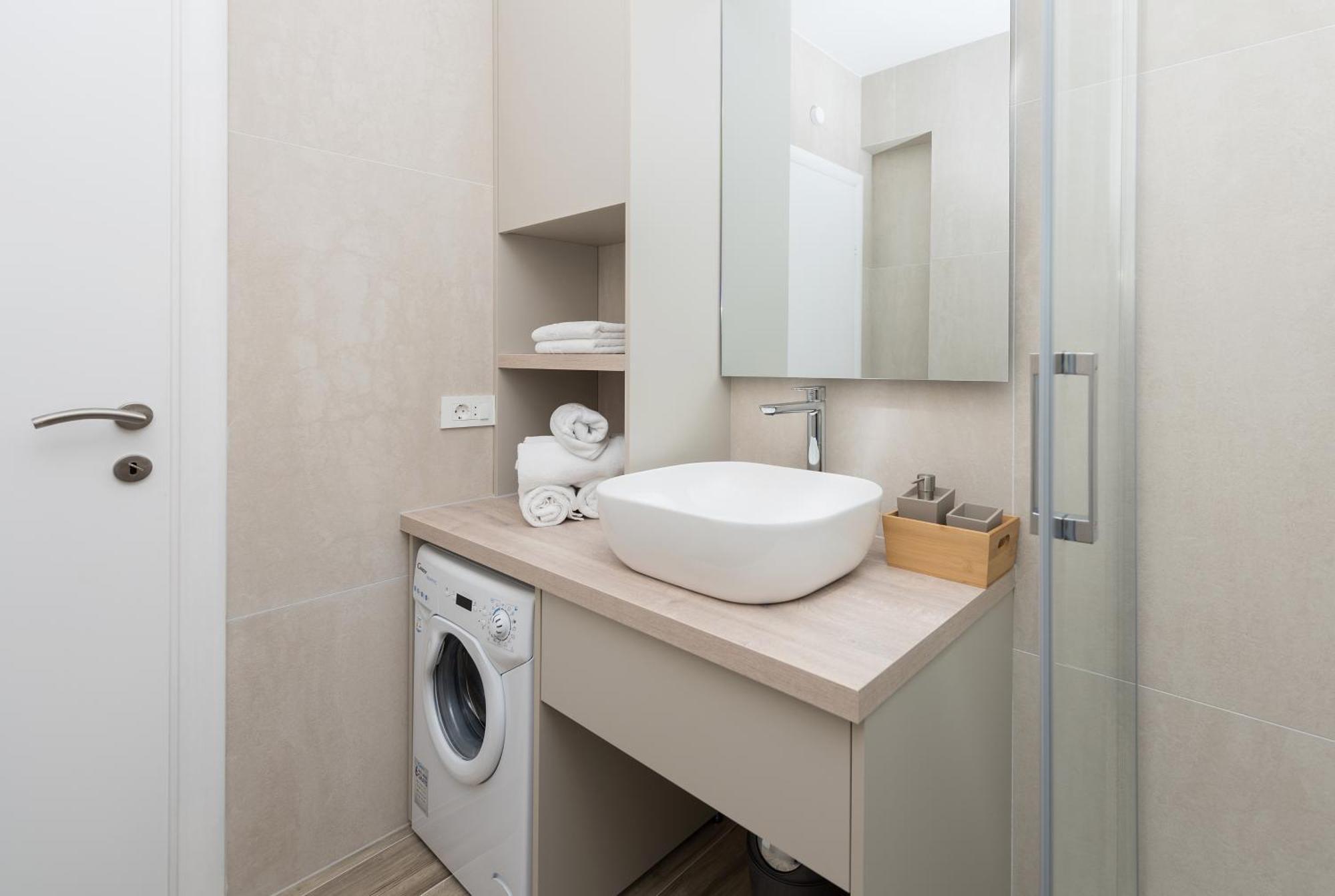 Apartments By The Sea Makarska - 19134 Phòng bức ảnh