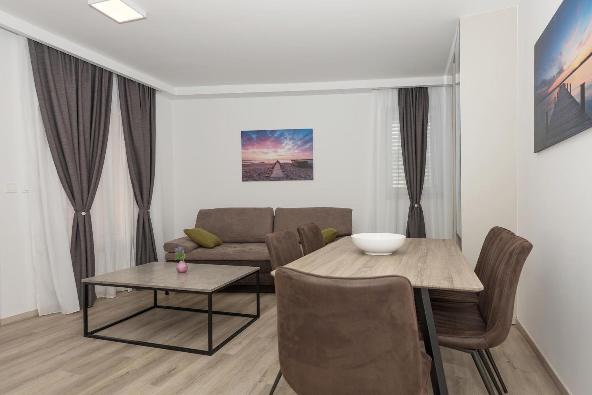 Apartments By The Sea Makarska - 19134 Phòng bức ảnh