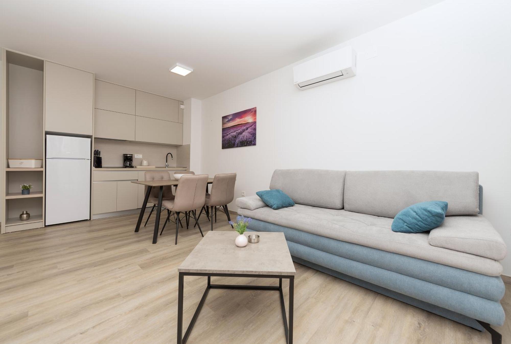 Apartments By The Sea Makarska - 19134 Phòng bức ảnh